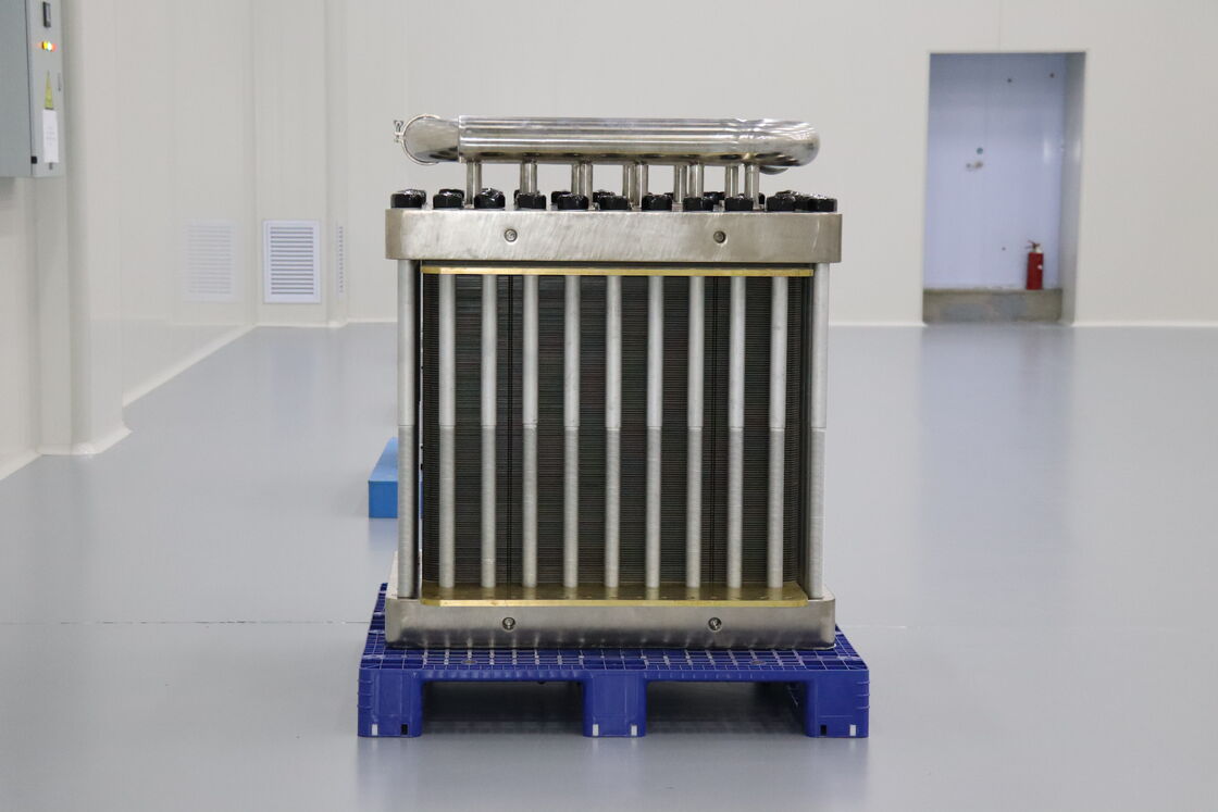 純度 99.9995% 80-250Nm3/hr の流量容量を備えたグリーン水素製造プラントの水電解装置